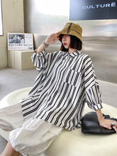 Half Sleeves Striped Loose Simple Blouse